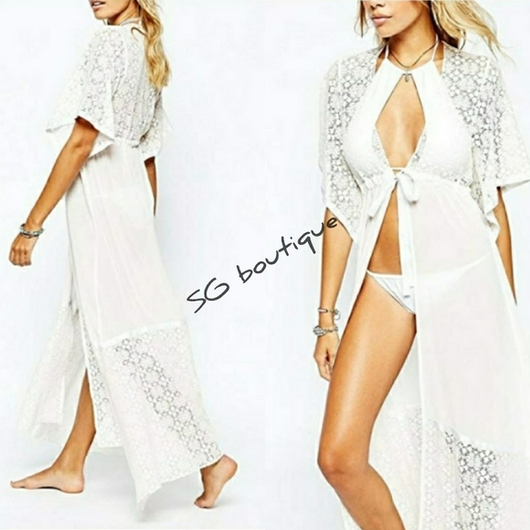 🆕⭐White crochet kimono shrug cardigan - Picture 1 of 5